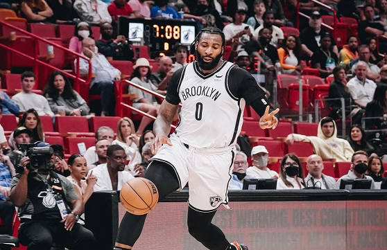  灰熊杰克逊强势回归助球队重返前八